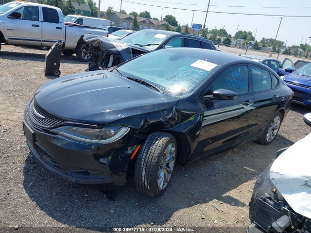 1C3CCCDG6FN615679 Chrysler 200 S