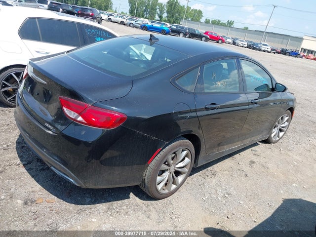 1C3CCCDG6FN615679 Chrysler 200 S
