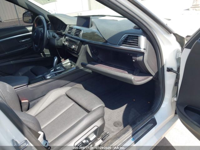 WBA8E1C58JA165692 BMW 330e Iperformance