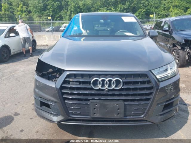 WA1LAAF76KD048533 Audi Q7 55 Premium