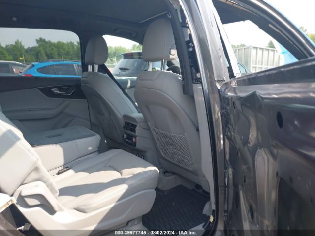 WA1LAAF76KD048533 Audi Q7 55 Premium
