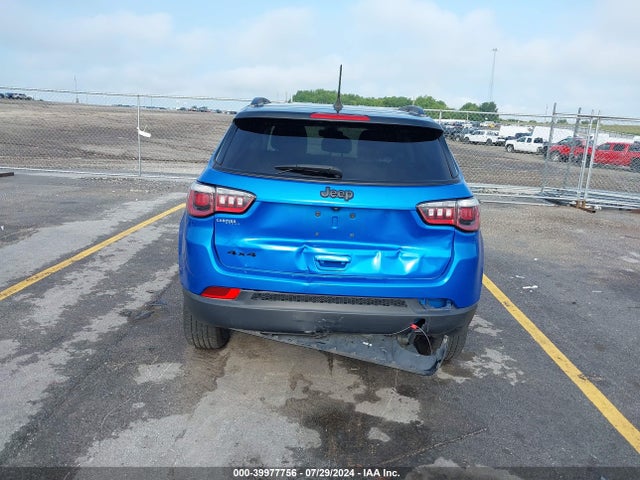 3C4NJDBB7JT433439 Jeep Compass Altitude 4x4