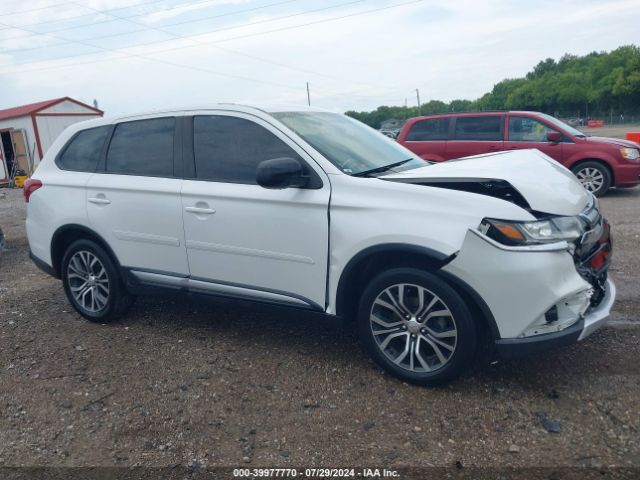 JA4AD2A3XHZ015460 Mitsubishi Outlander Es