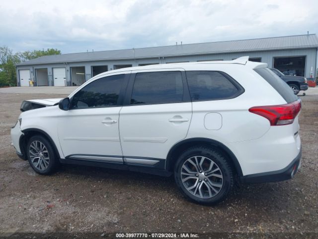 JA4AD2A3XHZ015460 Mitsubishi Outlander Es