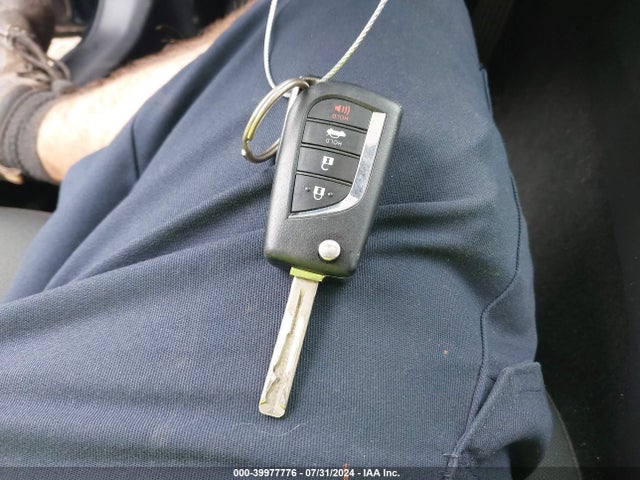 Toyota CAMRY LE 2020 4T1C11AK5LU991737 Image 11