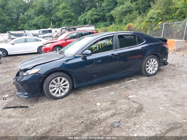 Toyota CAMRY LE 2020 4T1C11AK5LU991737 Image 2