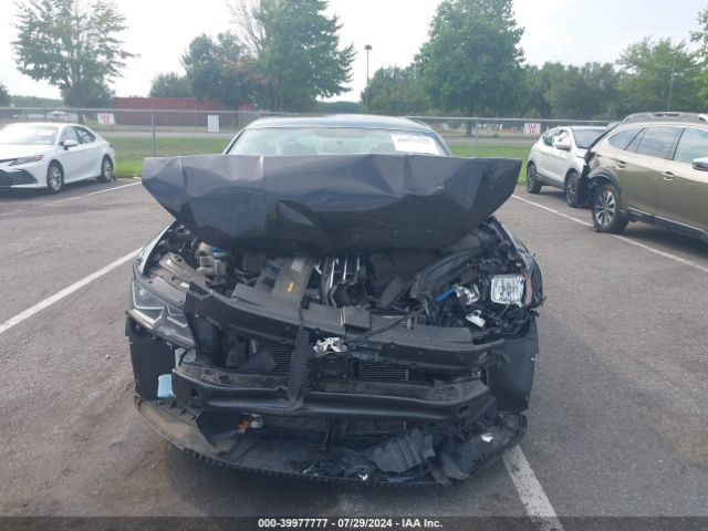 1VWAA7A3XJC041526 Volkswagen Passat 2.0t R-line/2.0t S