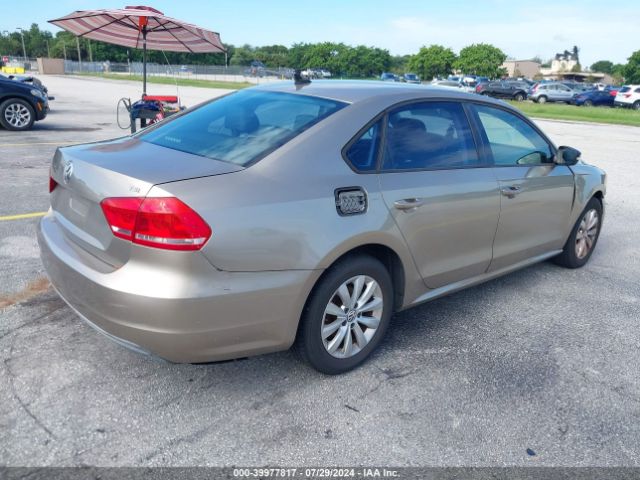1VWAS7A35FC035959 Volkswagen Passat 1.8t Wolfsburg Edition
