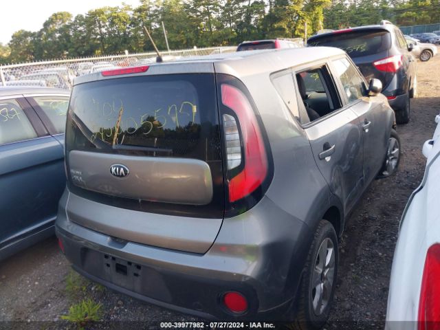 KNDJN2A2XJ7523794 KIA Soul