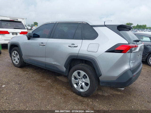 Toyota RAV4 LE 2022 2T3F1RFV2NW276536 Image 3