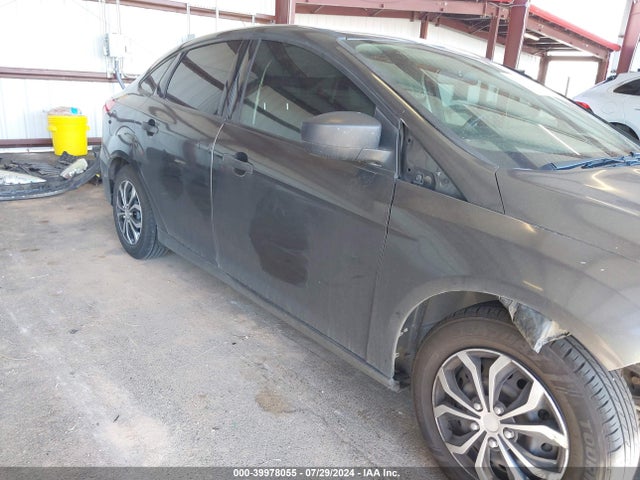 Ford FOCUS S 2016 1FADP3E29GL345728 Image 14