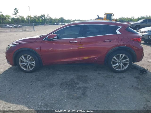 SJKCH5CP0HA018710 Infiniti Qx30 Premium
