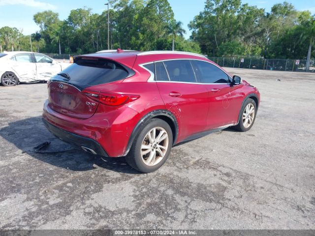 SJKCH5CP0HA018710 Infiniti Qx30 Premium