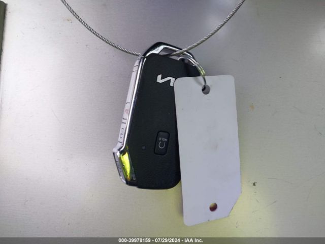 KNDEU2AA9N7317321 KIA SELTOS S