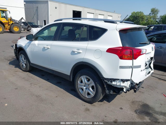 Toyota RAV4 LE 2015 JTMBFREV3FD164134 Image 3