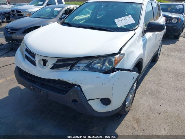 Toyota RAV4 LE 2015 JTMBFREV3FD164134 Image 6
