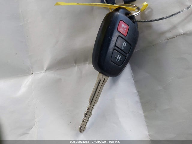 Toyota RAV4 LE 2014 JTMZFREV7ED042017 Image 11