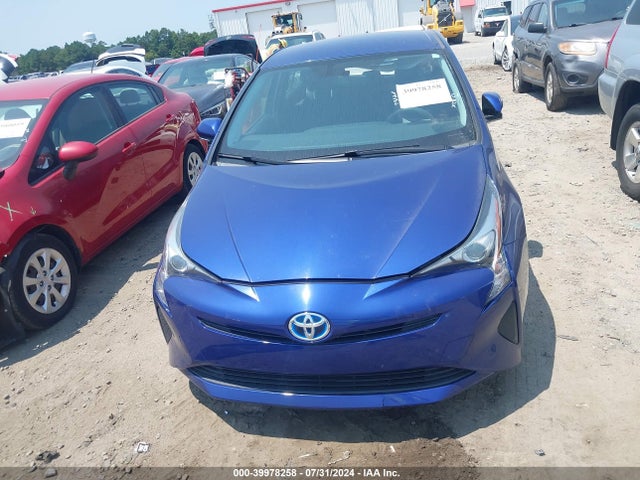 Toyota Prius Two Eco 2016 JTDKARFU7G3521505 Image 12
