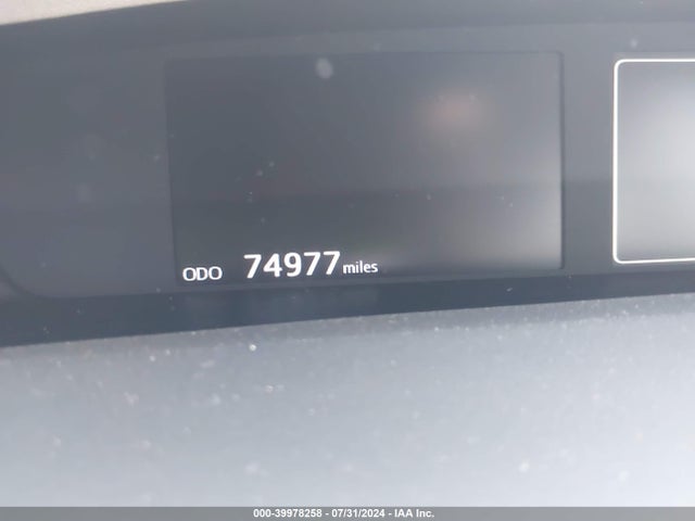 Toyota Prius Two Eco 2016 JTDKARFU7G3521505 Image 15