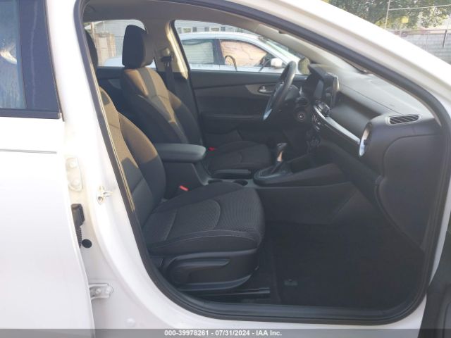 3KPF24AD8KE046778 KIA FORTE FE