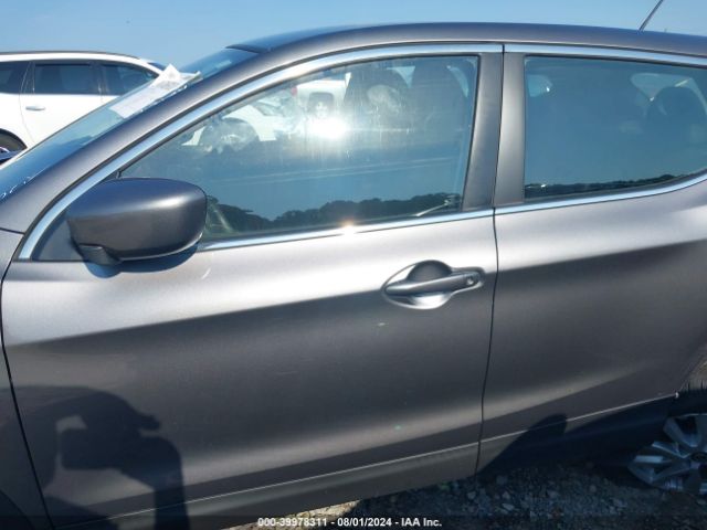 JN1BJ1AVXNW345792 Nissan Rogue Sport S Fwd Xtronic Cvt