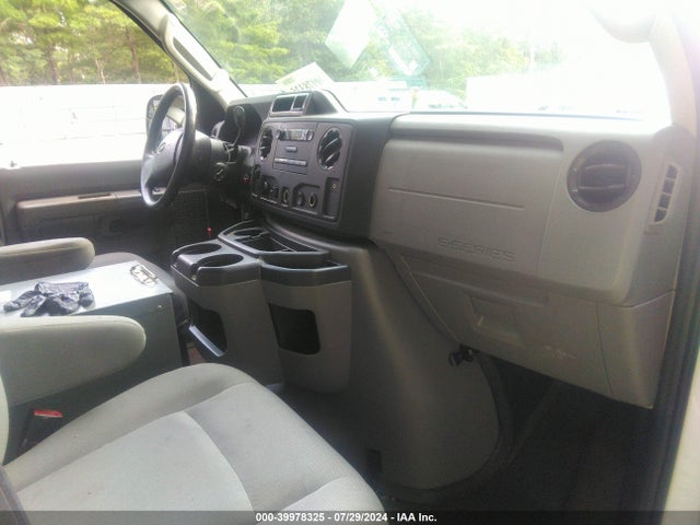 Ford E-250 Commercial 2014 1FTNE2EL0EDB13808 Image 5