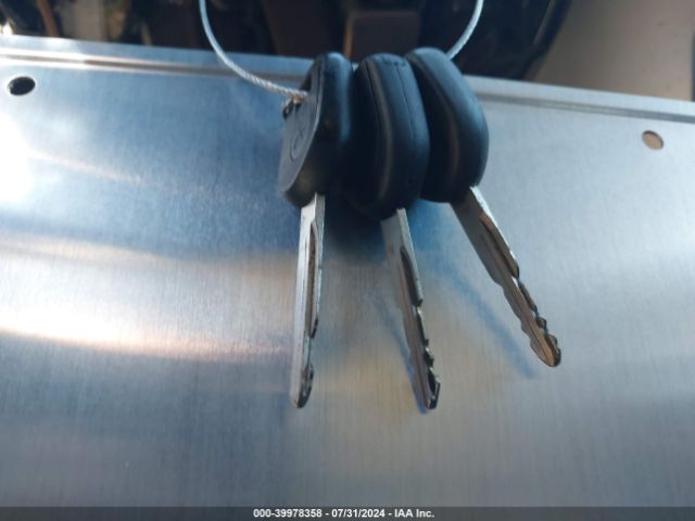 2004 MITSUBISHI ENDEAVOR 4A4MN41S34E008377 Photo 10