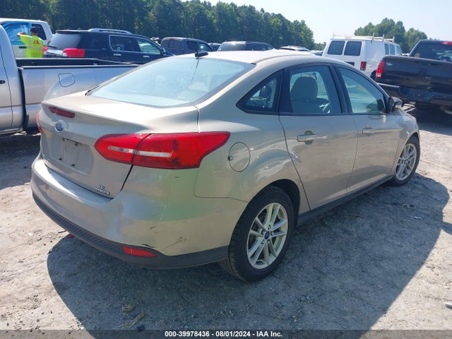 Ford FOCUS SE 2016 1FADP3F29GL355271 Image 4