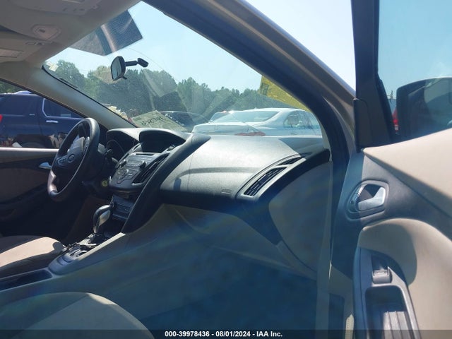 Ford FOCUS SE 2016 1FADP3F29GL355271 Image 5