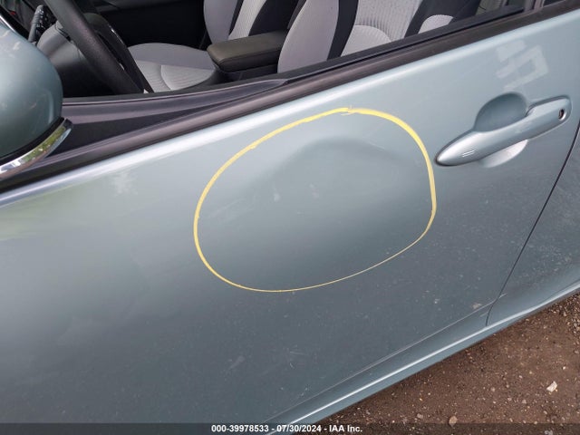 Toyota Prius Two 2018 JTDKBRFU5J3082390 Image 22