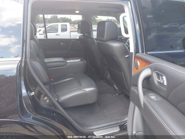 JN8AZ2NE4H9150781 Infiniti QX80