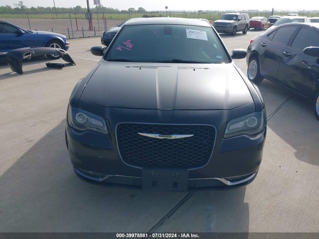2C3CCABG6KH628586 Chrysler 300 300s