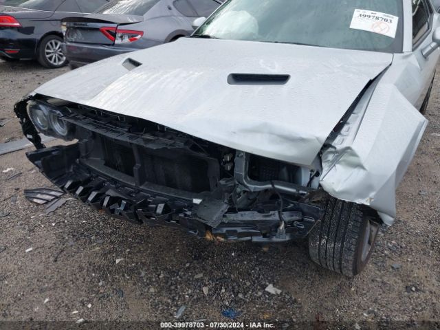 2C3CDZAG3PH694128 Dodge Challenger Sxt