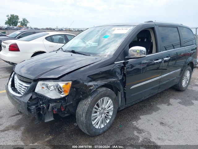 2C4RC1GG8ER307694 Chrysler Town & Country Limited