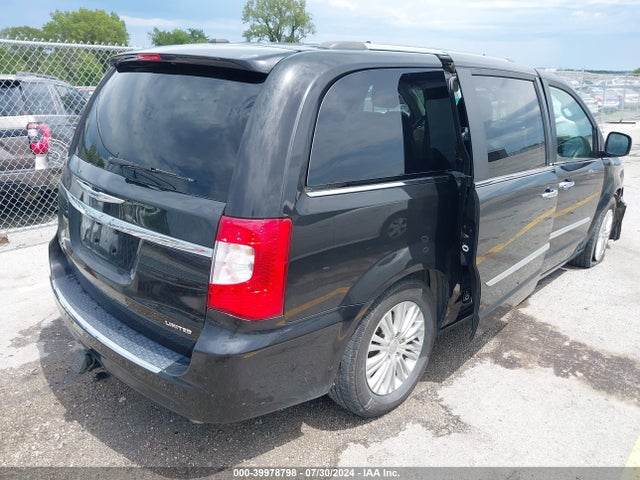 2C4RC1GG8ER307694 Chrysler Town & Country Limited
