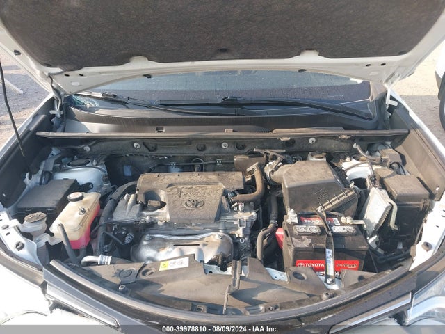 Toyota Rav4 Xle 2017 JTMRFREV3HJ122873 Image 10