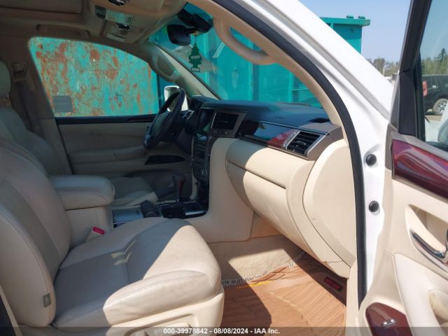 JTJHY7AX8E4139239 Lexus LX 570