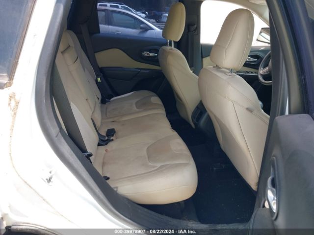 1C4PJLABXFW566492 Jeep Cherokee Sport