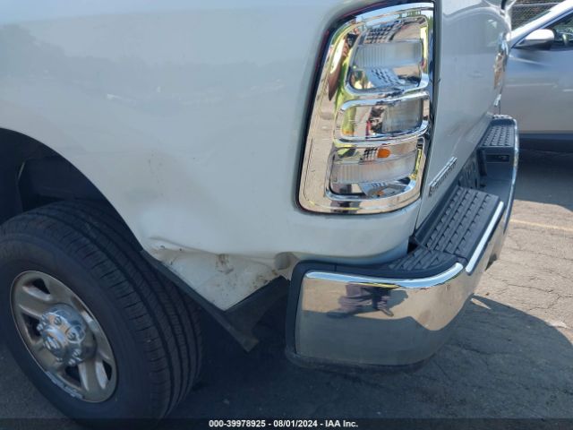 3C6UR5DL3NG436411 RAM 2500 Big Horn  4x4 6'4 Box