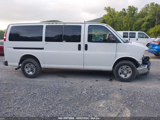 Chevrolet Express 3500 Lt 2017 1GAZGMFG9H1221447 Image 13