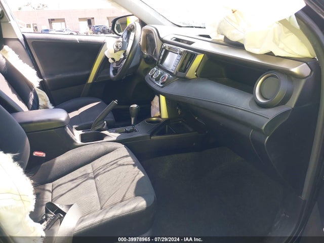 Toyota RAV4 LE 2015 2T3ZFREV0FW163704 Image 5