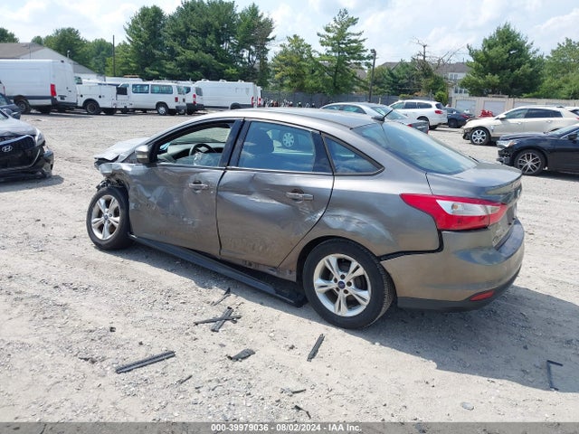 Ford FOCUS SE 2014 1FADP3F26EL366144 Image 3