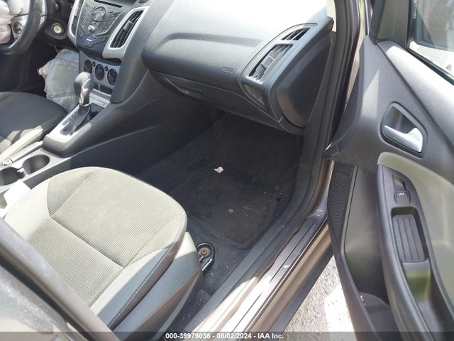Ford FOCUS SE 2014 1FADP3F26EL366144 Image 5