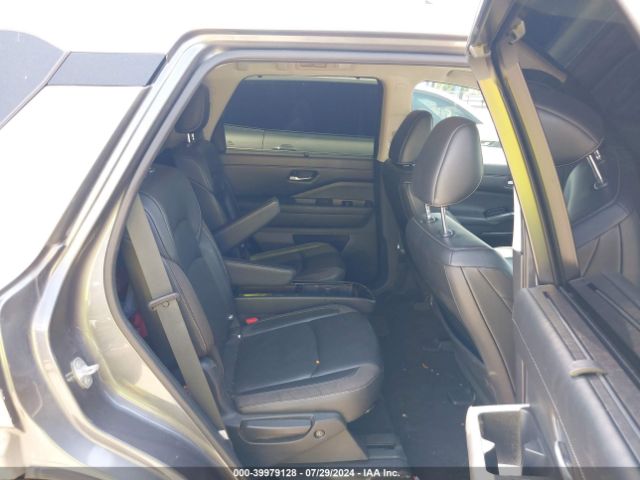 5N1DR3CB3NC219736 Nissan Pathfinder Sl 2wd