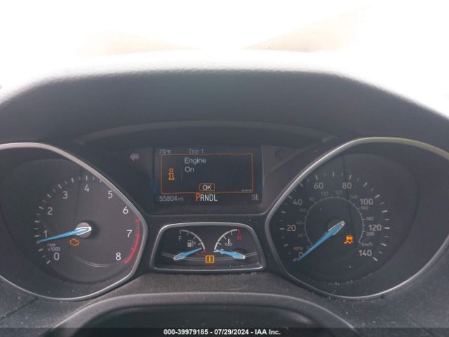 1FADP3K28JL321142 Ford FOCUS SE