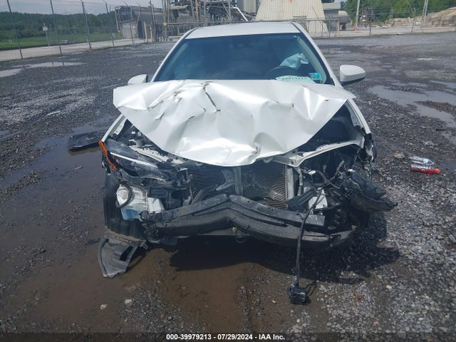 Toyota COROLLA LE 2017 5YFBURHE9HP735157 Image 13