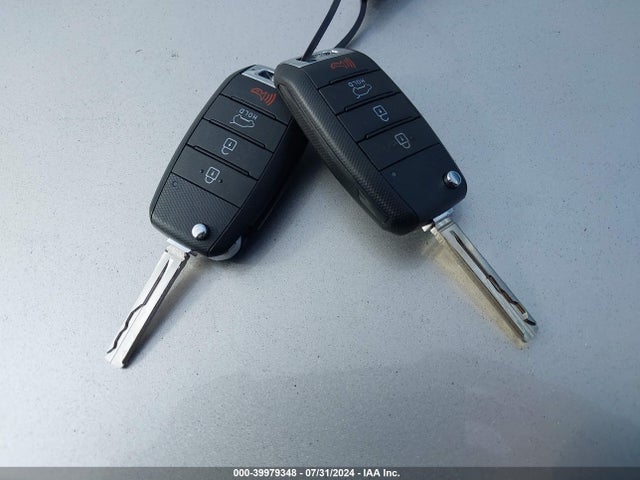 KIA Sorento Lx V6 2015 5XYKTDA75FG646401 Image 11
