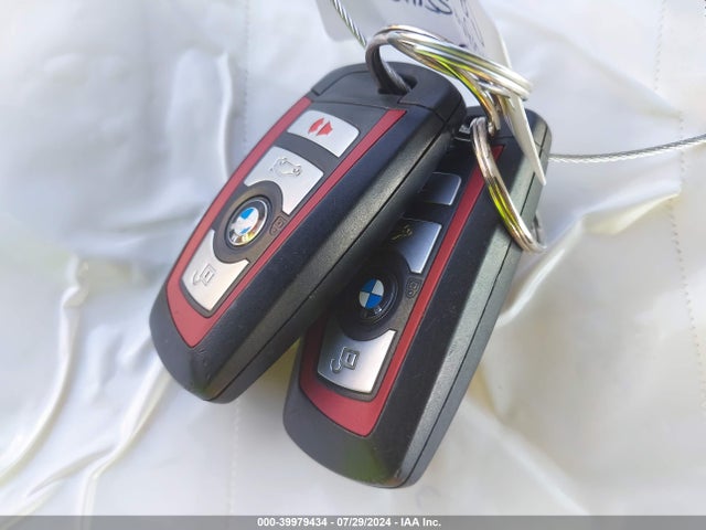 WBA8B9G50HNU49807 BMW 330I