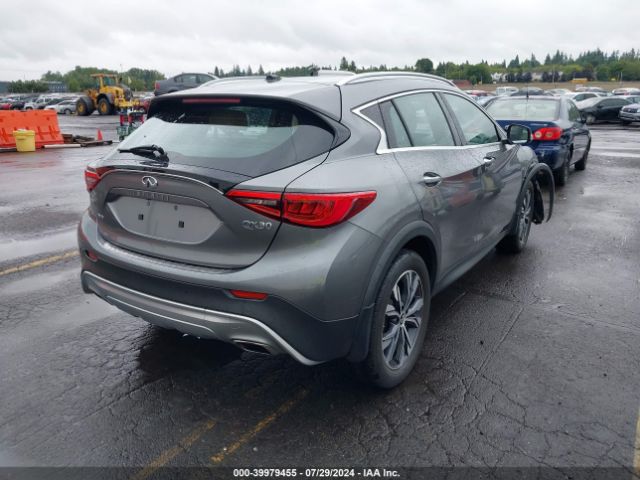 SJKCH5CR1JA045793 Infiniti Qx30 Premium