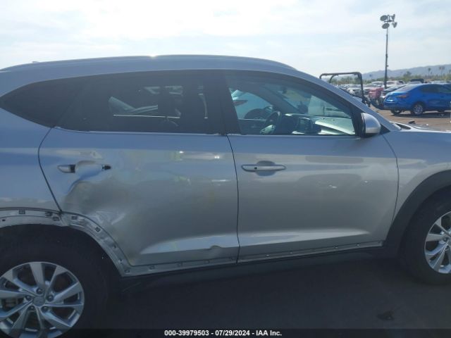 KM8J33A48MU392668 Hyundai Tucson Value
